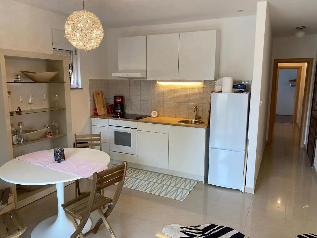 Beach Apartments Kozino