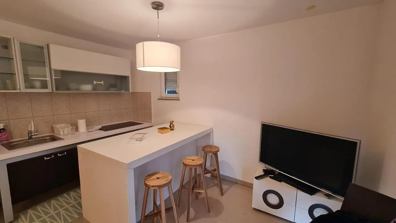 Beach Apartments Kozino Croatia